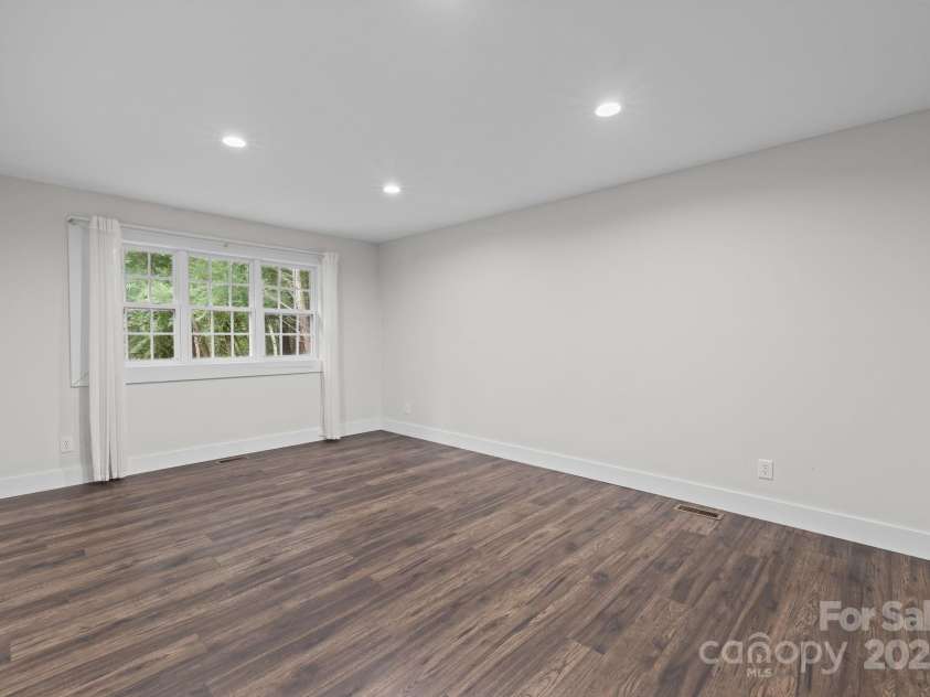 11914 Rock Canyon Drive, Charlotte, NC 28226.  MLS# CAR4286089, YatesRealty ID 30561. 