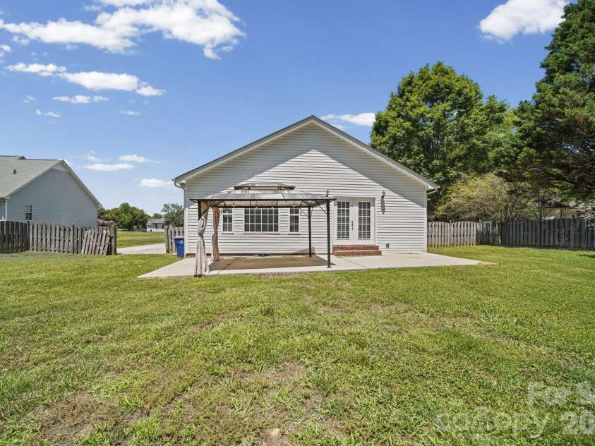 133 Polaris Drive, Wingate, NC 28174.  MLS# CAR4391765, YatesRealty ID 30561. 