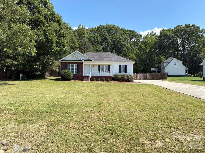 133 Polaris Drive, Wingate, NC 28174.  MLS# CAR4424680, YatesRealty ID 30561. 