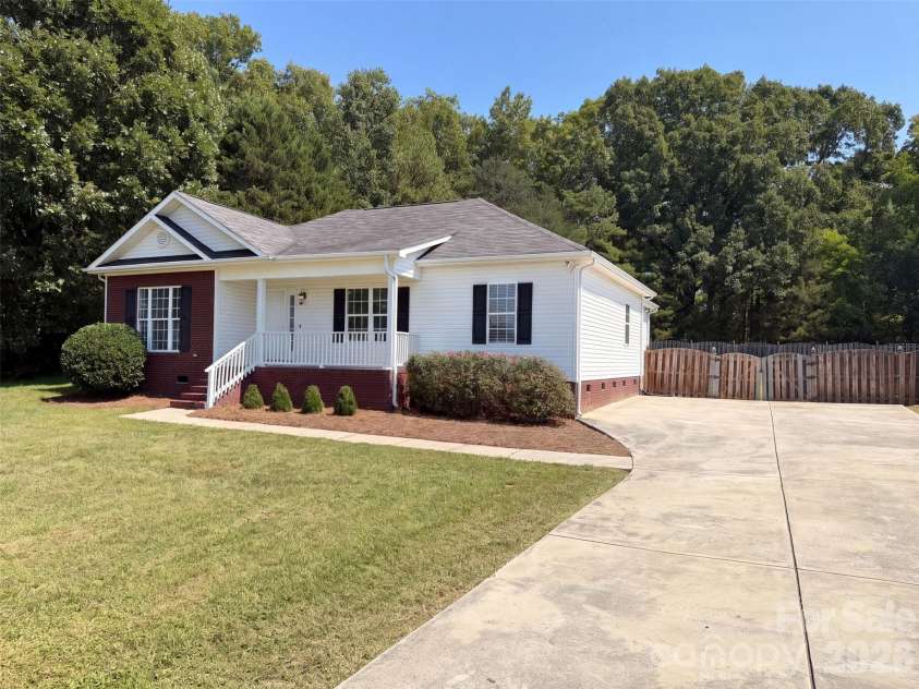 133 Polaris Drive, Wingate, NC 28174.  MLS# CAR4424680, YatesRealty ID 30561. 