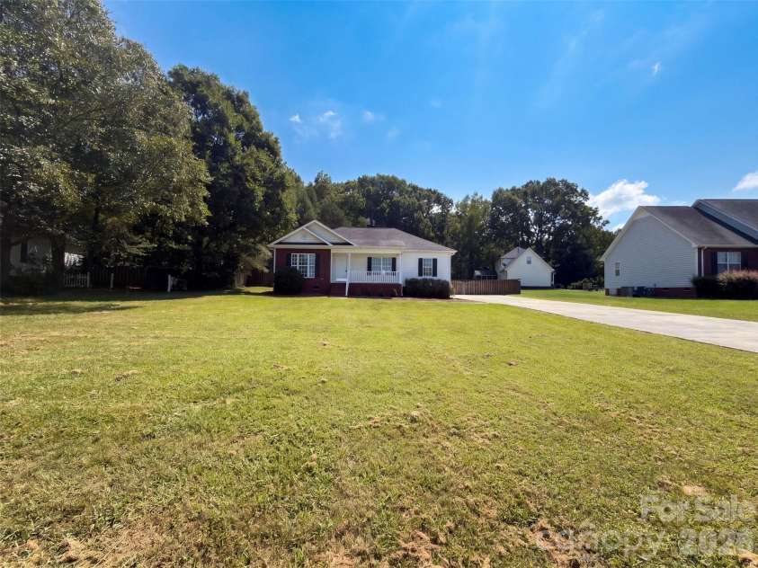 133 Polaris Drive, Wingate, NC 28174.  MLS# CAR4424680, YatesRealty ID 30561. 