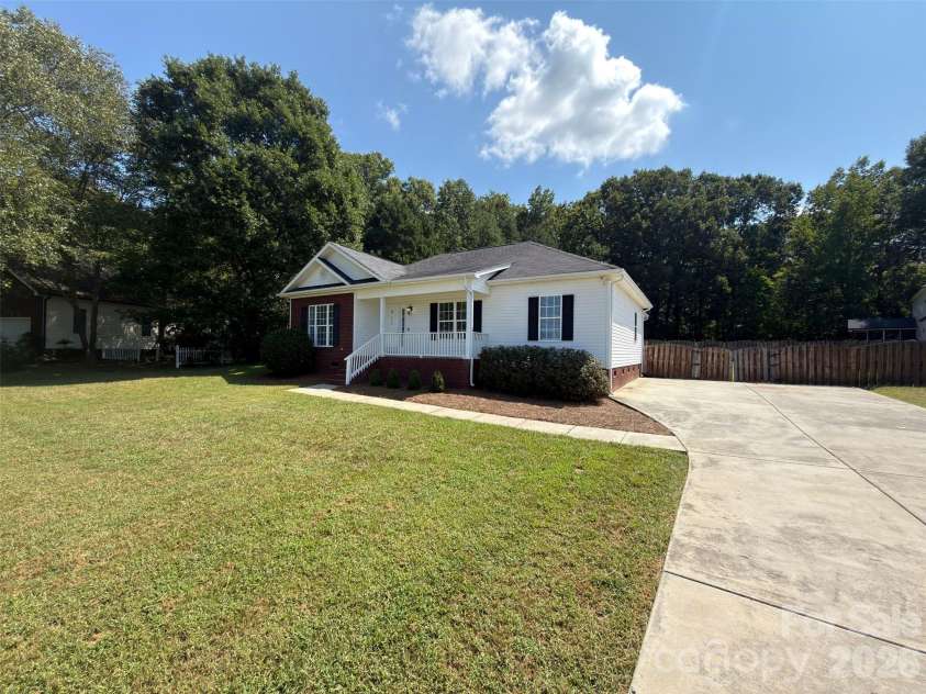 133 Polaris Drive, Wingate, NC 28174.  MLS# CAR4424680, YatesRealty ID 30561. 