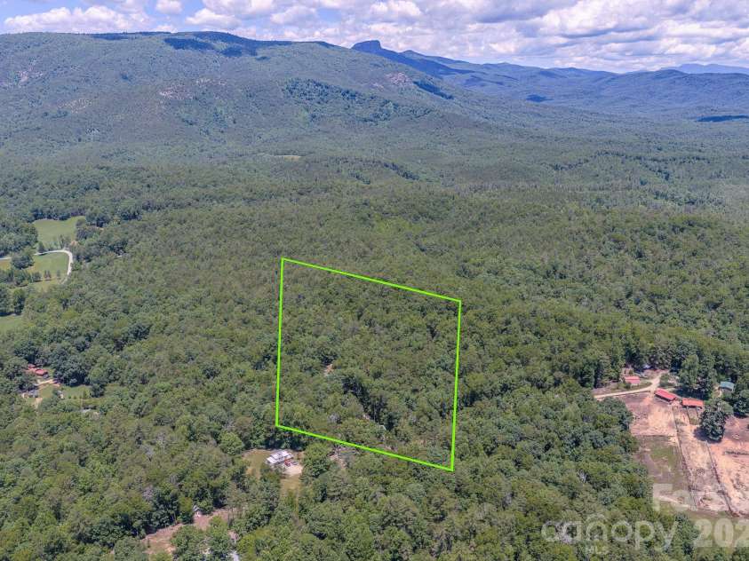 2455 Whisper Wind Lane, Morganton, NC 28655.  MLS# CAR4393398, YatesRealty ID 30562. 