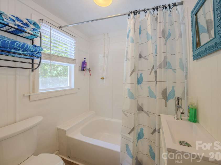 2455 Whisper Wind Lane, Morganton, NC 28655.  MLS# CAR4393398, YatesRealty ID 30562. 