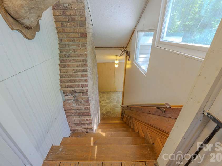 2455 Whisper Wind Lane, Morganton, NC 28655.  MLS# CAR4393398, YatesRealty ID 30562. 