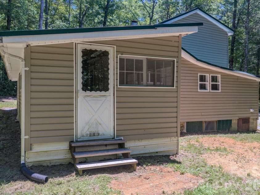 2455 Whisper Wind Lane, Morganton, NC 28655.  MLS# CAR4393398, YatesRealty ID 30562. 