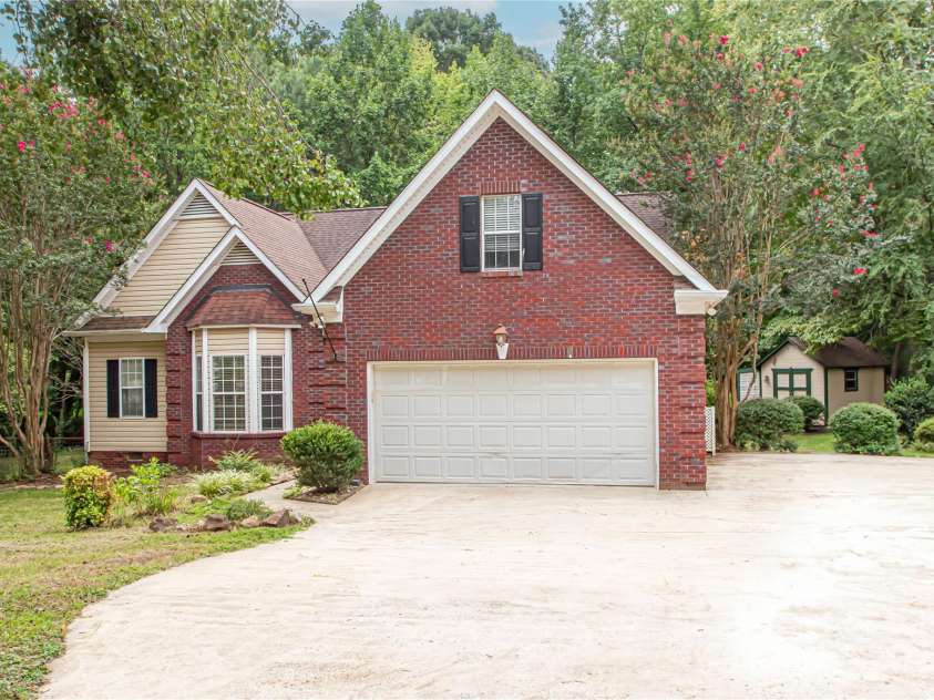 8205 Poplar Grove Circle, Waxhaw, NC 28173.  MLS# CAR4288560, YatesRealty ID 30562. 