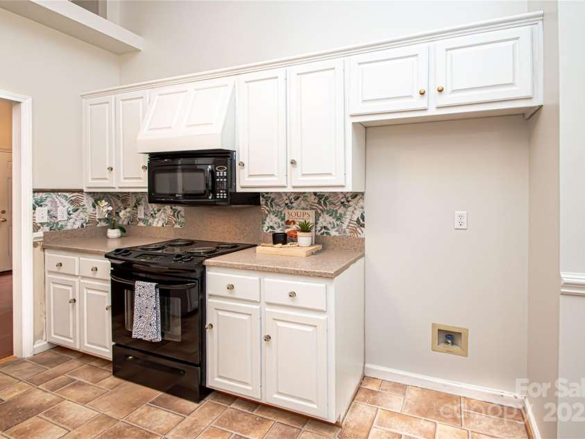 8205 Poplar Grove Circle, Waxhaw, NC 28173.  MLS# CAR4288560, YatesRealty ID 30562. 