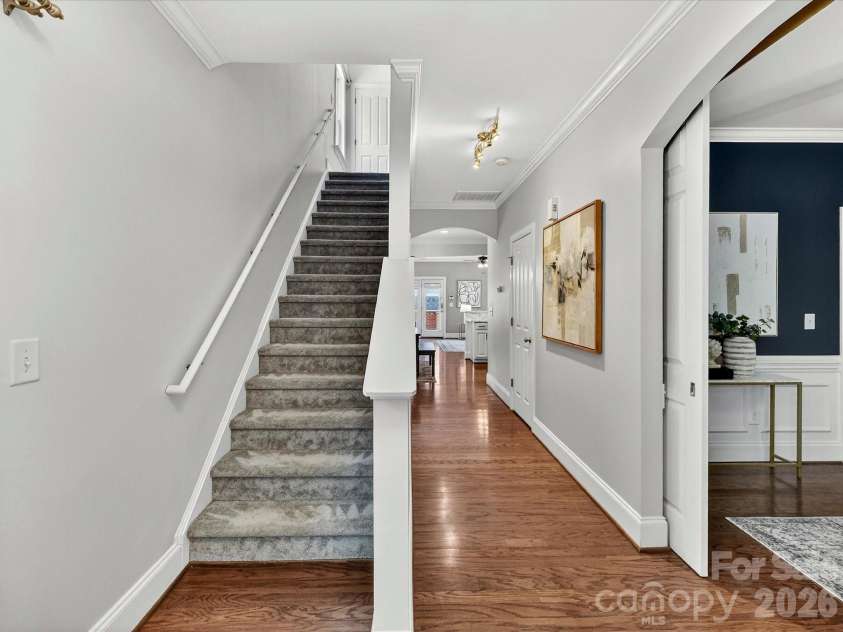 1733 Lela Avenue, Charlotte, NC 28208.  MLS# CAR4391449, YatesRealty ID 30563. 