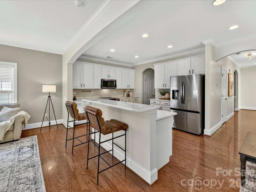 1733 Lela Avenue, Charlotte, NC 28208.  MLS# CAR4391449, YatesRealty ID 30563. 