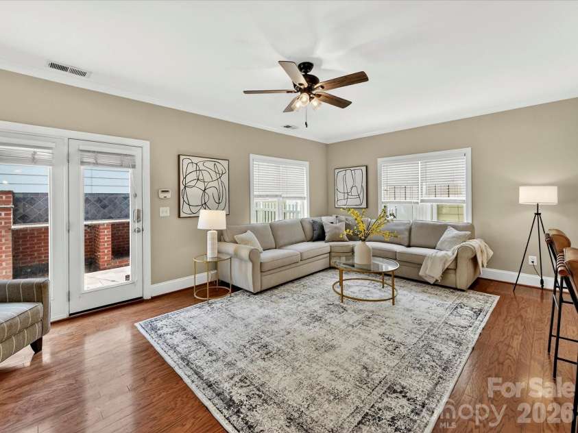 1733 Lela Avenue, Charlotte, NC 28208.  MLS# CAR4391449, YatesRealty ID 30563. 