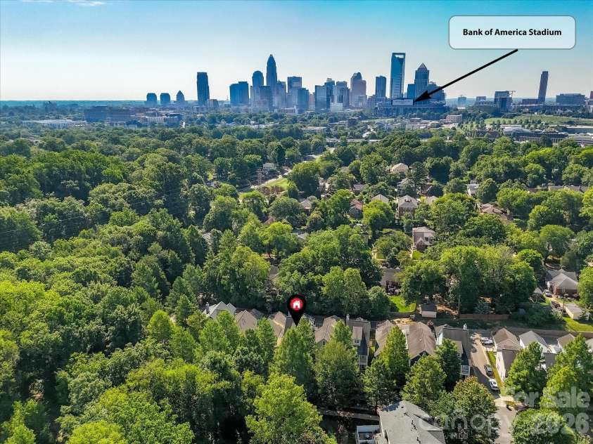 1733 Lela Avenue, Charlotte, NC 28208.  MLS# CAR4391449, YatesRealty ID 30563. 