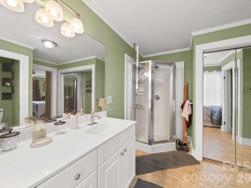 526 5th Street, Albemarle, NC 28001.  MLS# CAR4393552, YatesRealty ID 30564. Primary Bathroom 