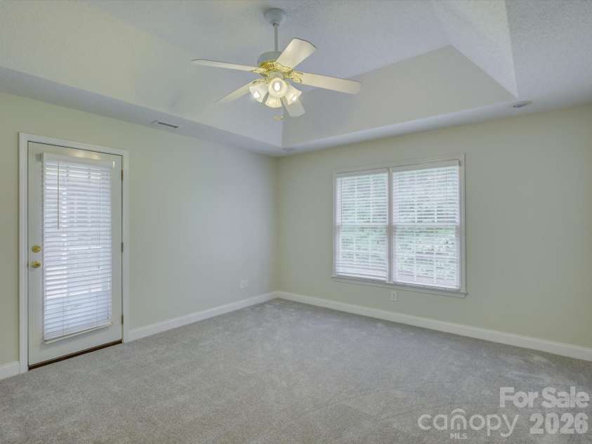 1527 Lavington Court, Gastonia, NC 28056.  MLS# CAR4392348, YatesRealty ID 30565. 