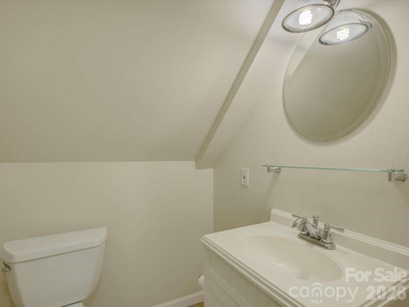 1527 Lavington Court, Gastonia, NC 28056.  MLS# CAR4392348, YatesRealty ID 30565. 