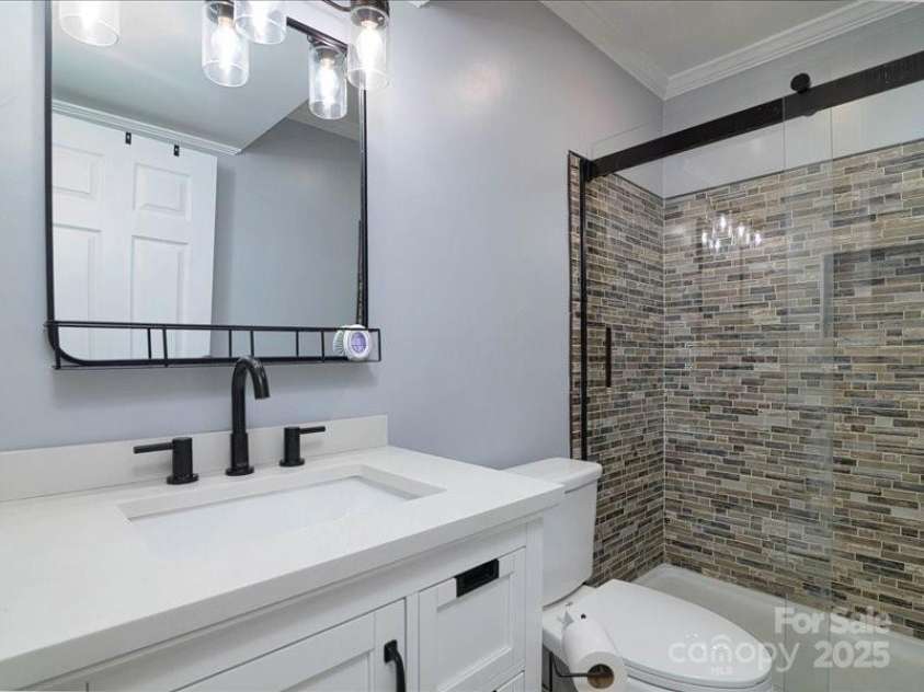 11034 Running Ridge Road, Charlotte, NC 28226.  MLS# CAR4289371, YatesRealty ID 30566. 