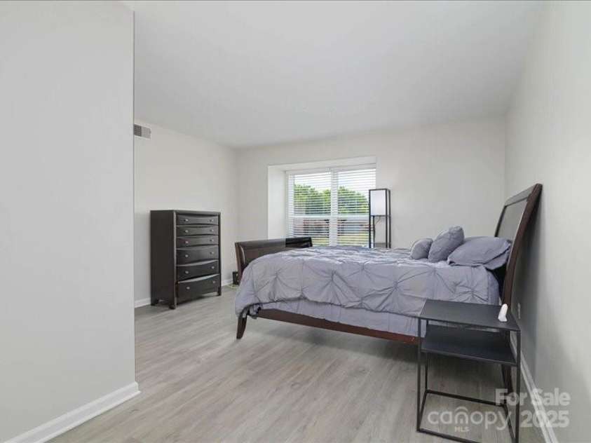 11034 Running Ridge Road, Charlotte, NC 28226.  MLS# CAR4289371, YatesRealty ID 30566. 