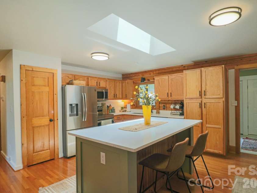 2211 Rocky Cove Lane, Denton, NC 27239.  MLS# CAR4392687, YatesRealty ID 30567. 