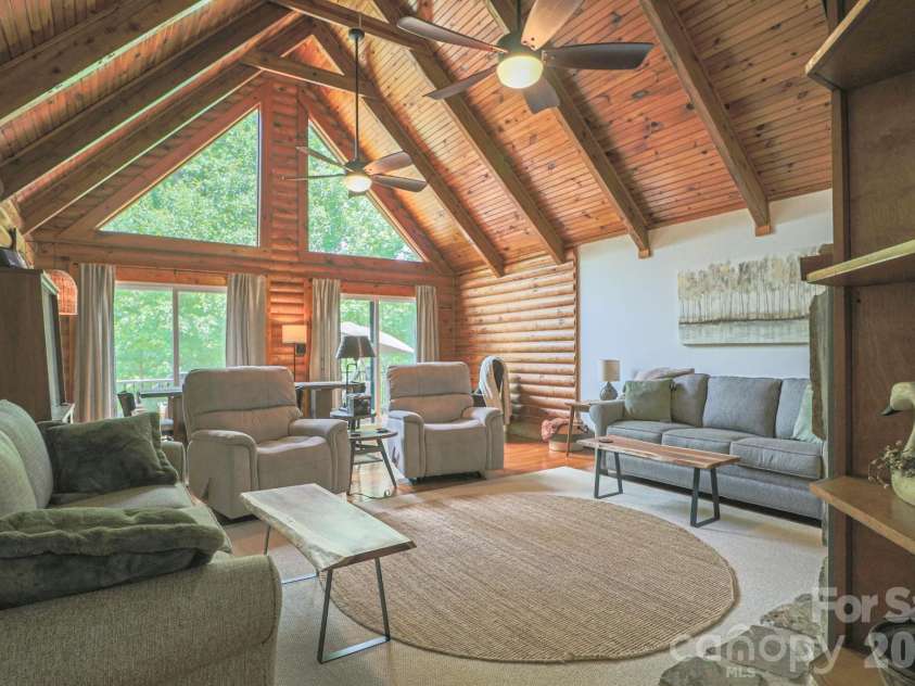 2211 Rocky Cove Lane, Denton, NC 27239.  MLS# CAR4392687, YatesRealty ID 30567. 