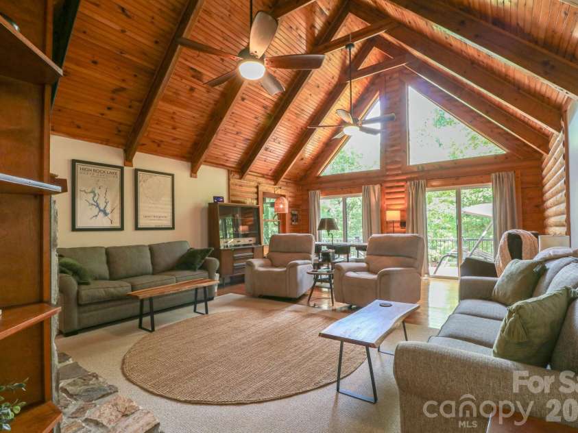 2211 Rocky Cove Lane, Denton, NC 27239.  MLS# CAR4392687, YatesRealty ID 30567. 