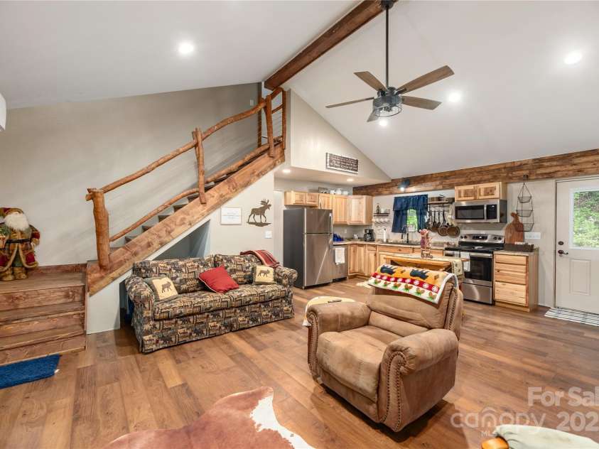 95 Robin Hood Lane, Maggie Valley, NC 28751.  MLS# CAR4288728, YatesRealty ID 30567. 