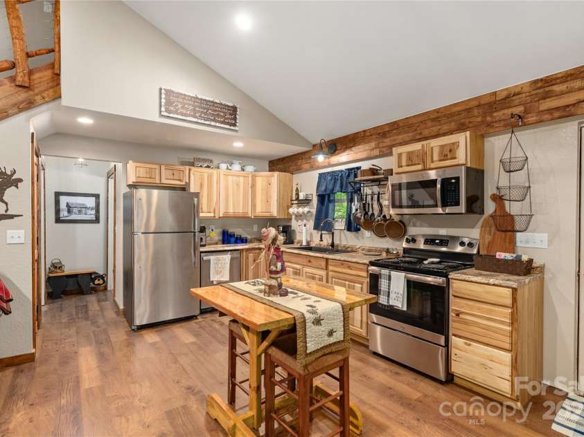 95 Robin Hood Lane, Maggie Valley, NC 28751.  MLS# CAR4288728, YatesRealty ID 30567. 