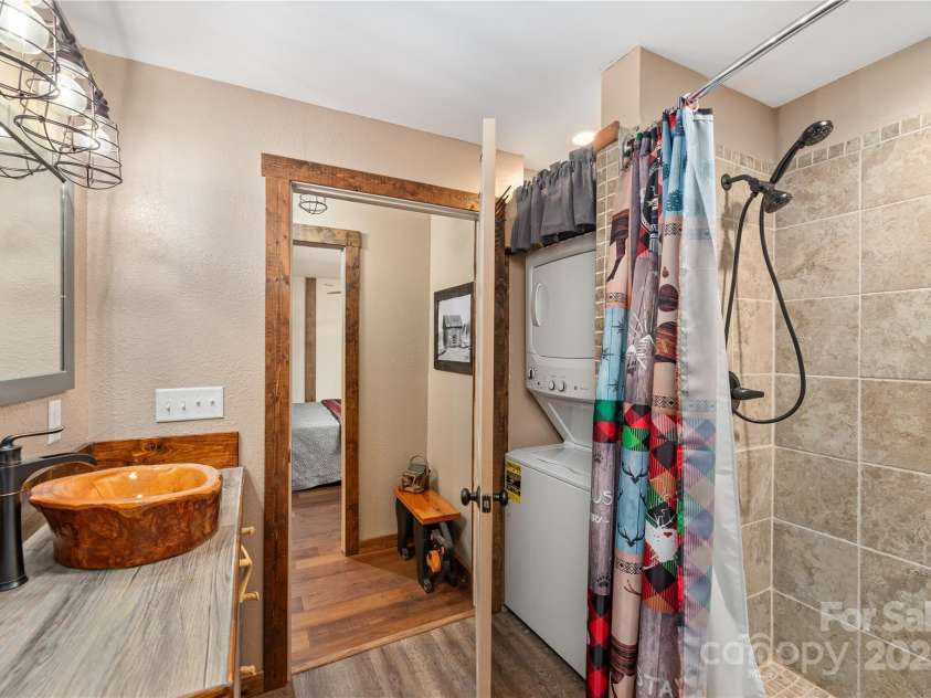 95 Robin Hood Lane, Maggie Valley, NC 28751.  MLS# CAR4288728, YatesRealty ID 30567. 