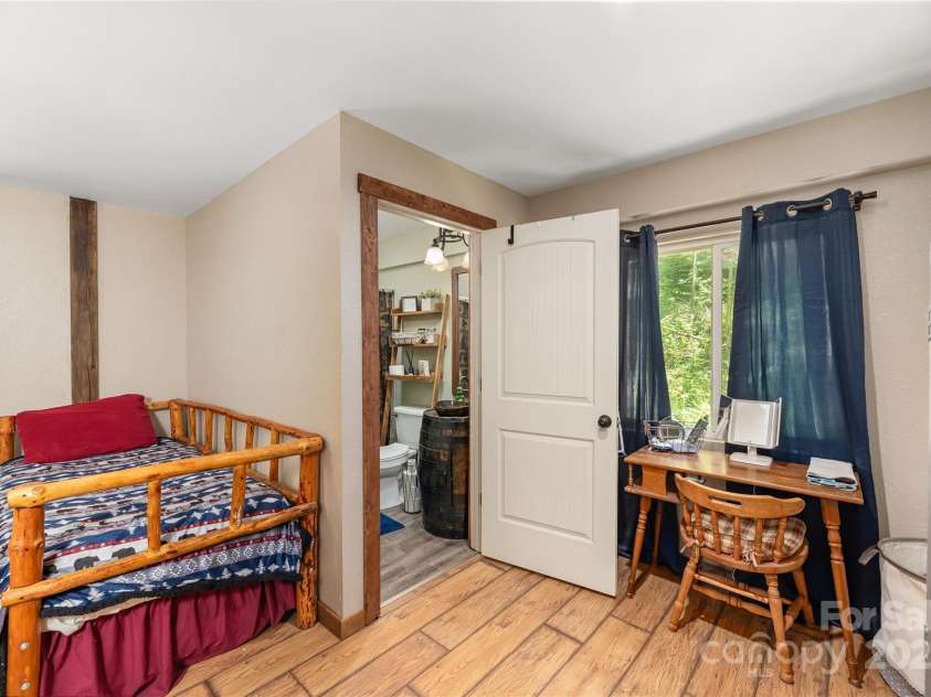 95 Robin Hood Lane, Maggie Valley, NC 28751.  MLS# CAR4288728, YatesRealty ID 30567. 