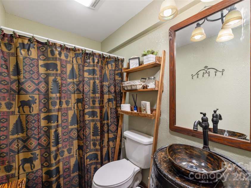 95 Robin Hood Lane, Maggie Valley, NC 28751.  MLS# CAR4288728, YatesRealty ID 30567. 