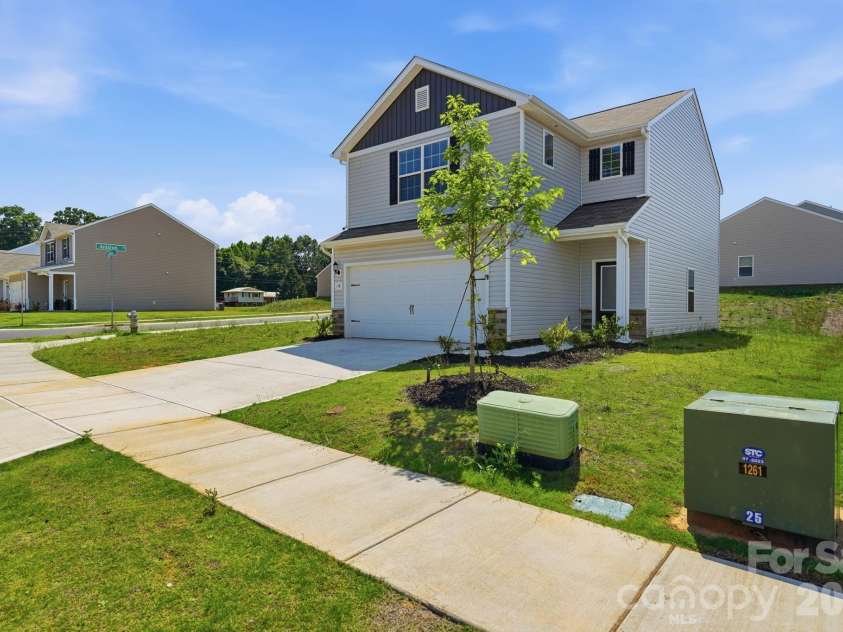 118 Lightning Drive, Shelby, NC 28152.  MLS# CAR4392783, YatesRealty ID 30568. 