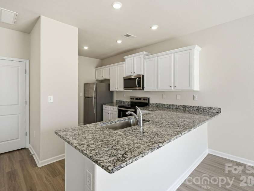118 Lightning Drive, Shelby, NC 28152.  MLS# CAR4392783, YatesRealty ID 30568. 