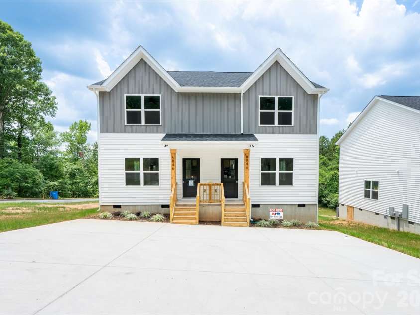 846 Fourth Street, Albemarle, NC 28001.  MLS# CAR4393678, YatesRealty ID 30572. 