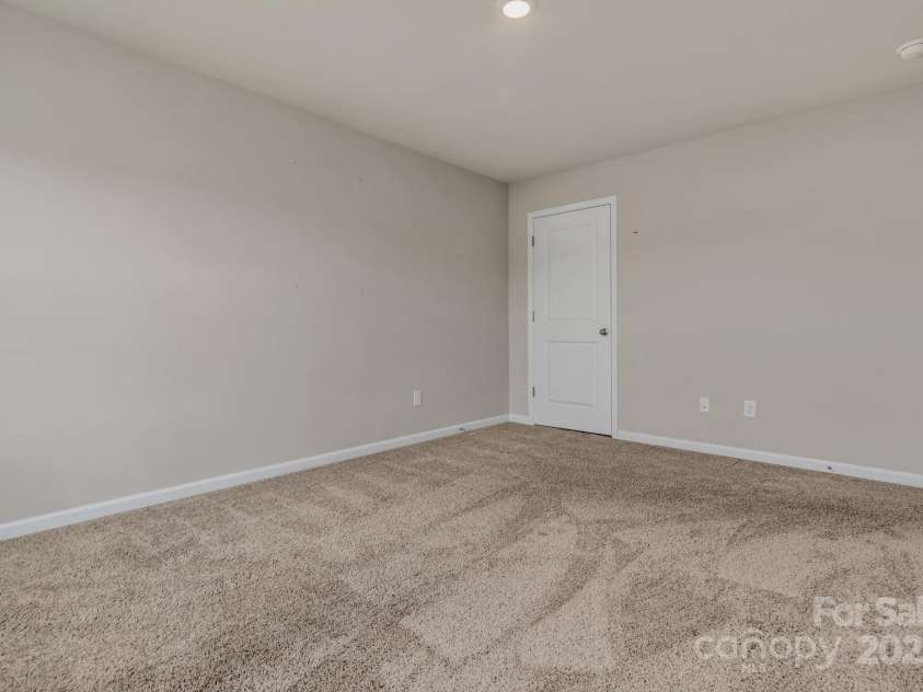 59 Thornberry Road, Hendersonville, NC 28792.  MLS# CAR4278658, YatesRealty ID 30573. 