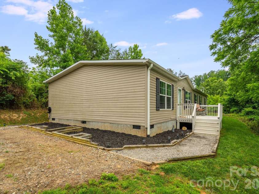 77 Star Flower Road, Alexander, NC 28701.  MLS# CAR4393354, YatesRealty ID 30573. 