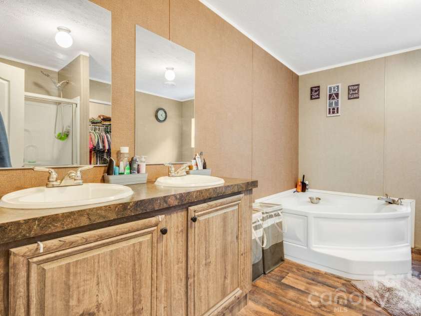 77 Star Flower Road, Alexander, NC 28701.  MLS# CAR4393354, YatesRealty ID 30573. 