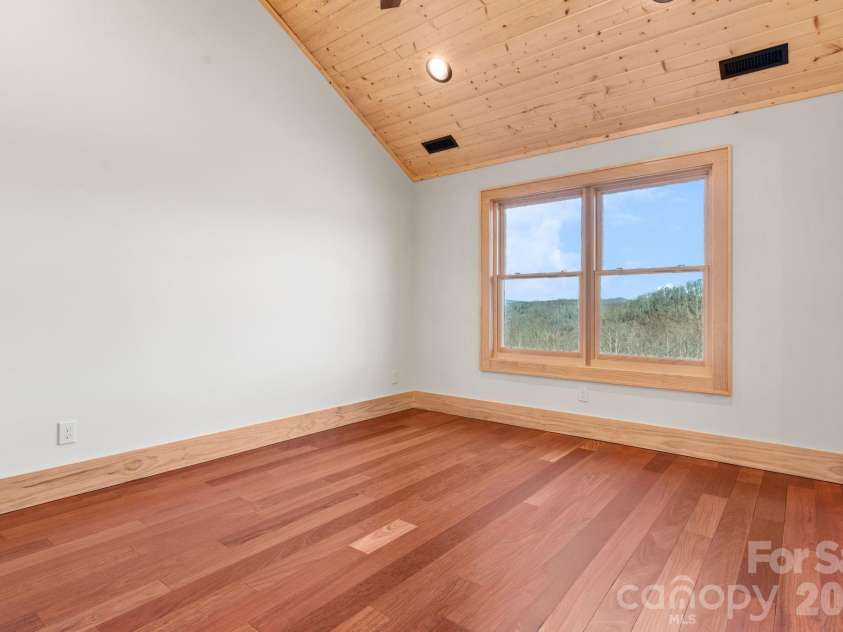 171 Pleasant View Drive, Vilas, NC 28692.  MLS# CAR4393699, YatesRealty ID 30574. 