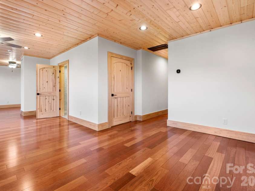 171 Pleasant View Drive, Vilas, NC 28692.  MLS# CAR4393699, YatesRealty ID 30574. 
