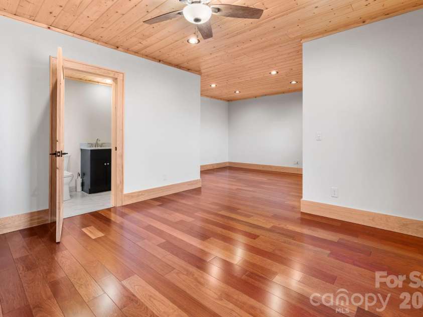 171 Pleasant View Drive, Vilas, NC 28692.  MLS# CAR4393699, YatesRealty ID 30574. 