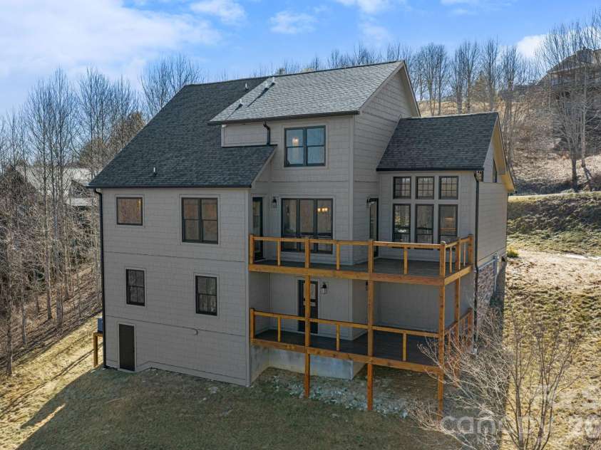 171 Pleasant View Drive, Vilas, NC 28692.  MLS# CAR4393699, YatesRealty ID 30574. 