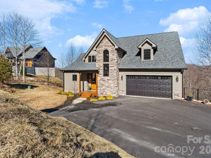 171 Pleasant View Drive, Vilas, NC 28692.  MLS# CAR4393699, YatesRealty ID 30574. 