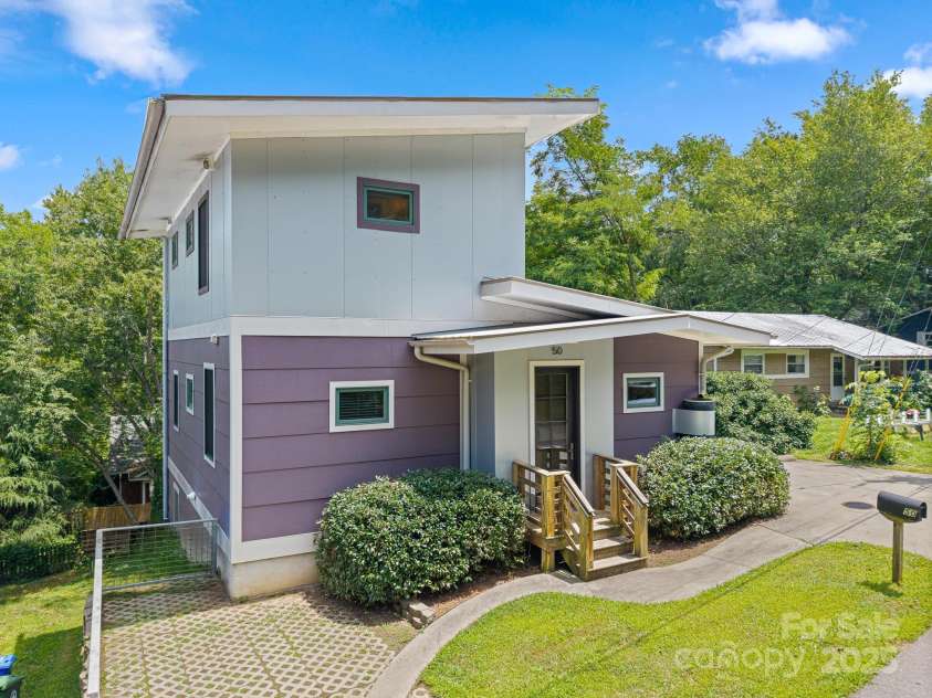 50 Greeley Street, Asheville, NC 28806.  MLS# CAR4278819, YatesRealty ID 30574. Welcome to 50 Greeley Street