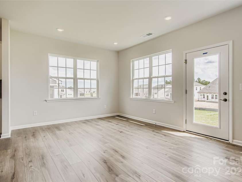 2843 Morning Song Way, Lancaster, SC 29720.  MLS# CAR4281668, YatesRealty ID 30575. Breakfast Nook