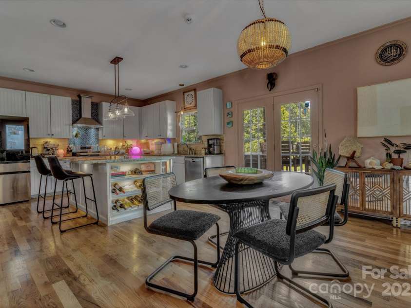 18 Glen Coe Drive, Fletcher, NC 28732.  MLS# CAR4281514, YatesRealty ID 30576. 