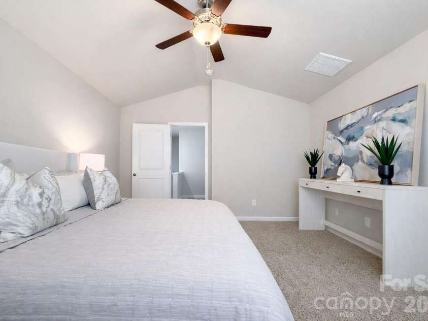 210 Roxanna Court, Shelby, NC 28152.  MLS# CAR4413414, YatesRealty ID 30576. 