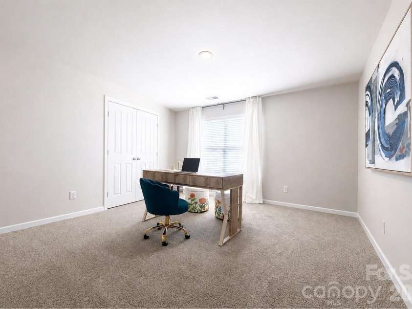 210 Roxanna Court, Shelby, NC 28152.  MLS# CAR4413414, YatesRealty ID 30576. 