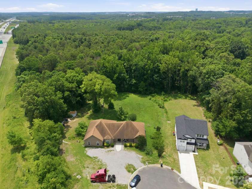 1803 Wilton Gate Drive, Charlotte, NC 28262.  MLS# CAR4393756, YatesRealty ID 30577. 