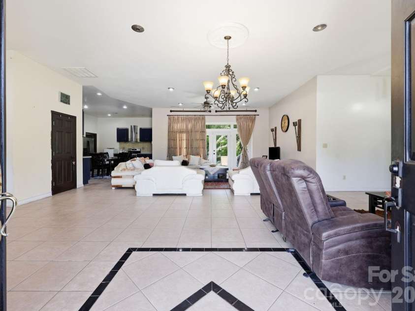 1803 Wilton Gate Drive, Charlotte, NC 28262.  MLS# CAR4393756, YatesRealty ID 30577. 