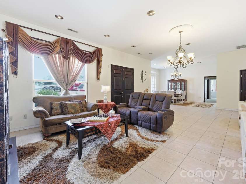 1803 Wilton Gate Drive, Charlotte, NC 28262.  MLS# CAR4393756, YatesRealty ID 30577. 
