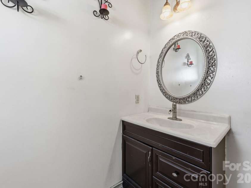 1803 Wilton Gate Drive, Charlotte, NC 28262.  MLS# CAR4393756, YatesRealty ID 30577. 