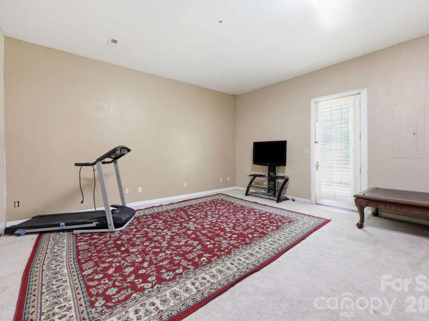 1803 Wilton Gate Drive, Charlotte, NC 28262.  MLS# CAR4393756, YatesRealty ID 30577. 